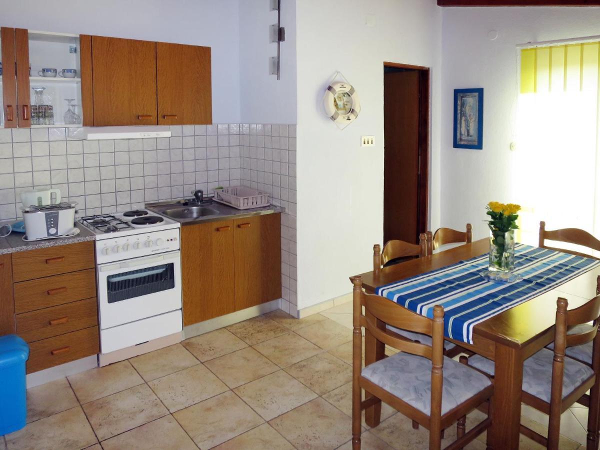 Holiday Home Camp Marko - Roz336 By Interhome Zečevo Exterior foto